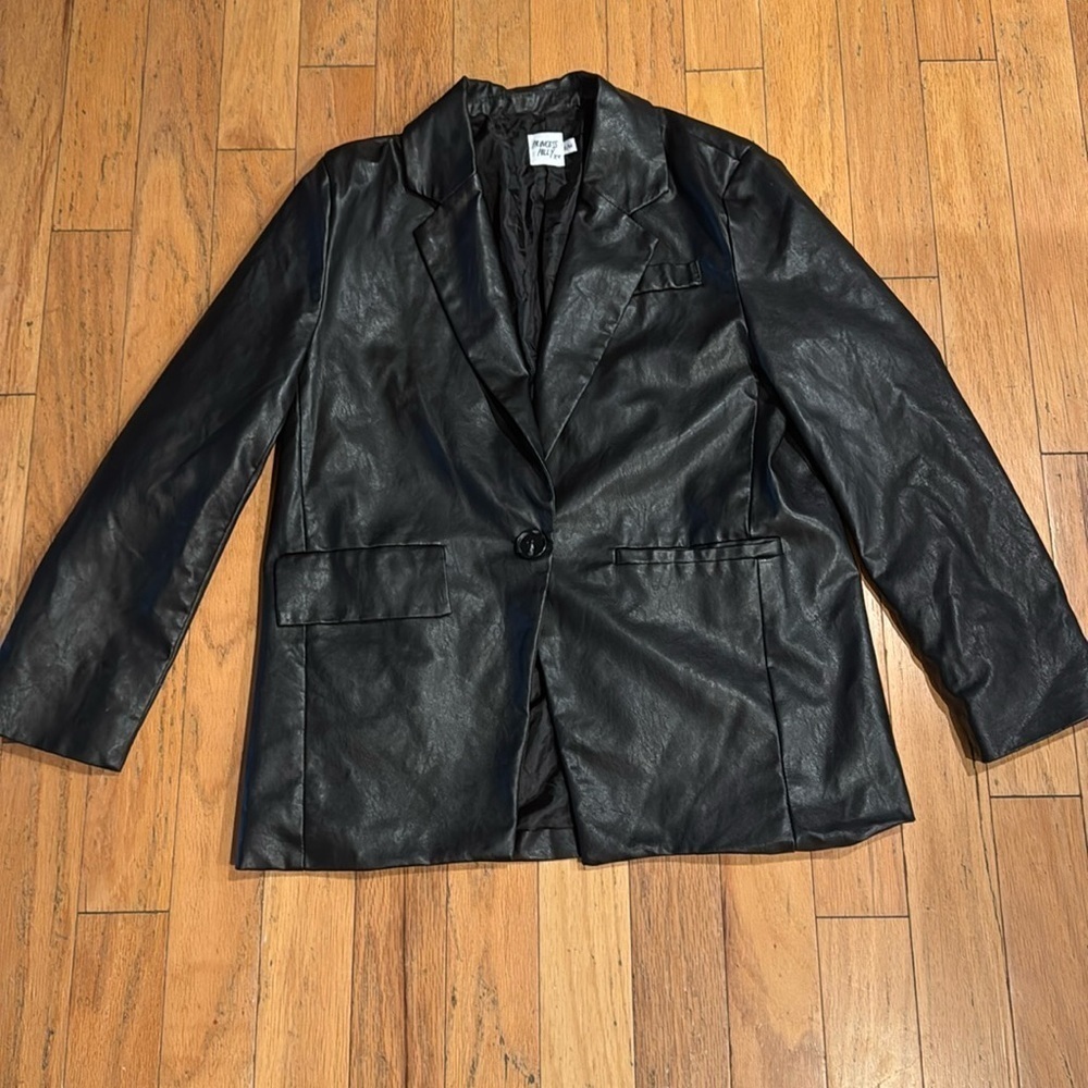Princess Polly | Faux Leather Blazer | Black | size S/M